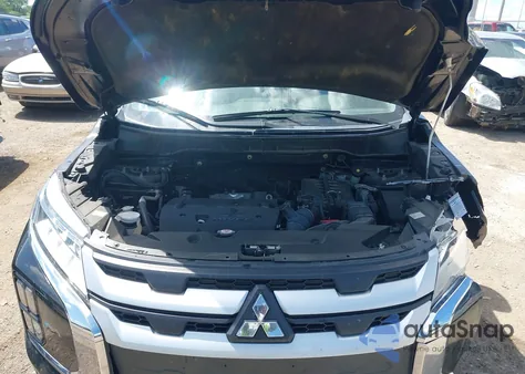 2020 Mitsubishi Outlander Sport 2.0 Es z USA, uszkodzony, nr VIN JA4AP3AU8LU005358